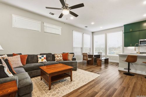 unit-12-8851 Oakland Rd, San Antonio, TX, 78240-2063 | Card Image