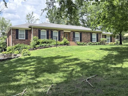 631 Forest Park Dr, Brentwood, TN, 37027-5611 | Card Image