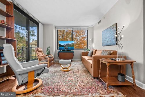 apt-203-2451 Midtown Ave, ALEXANDRIA, VA, 22303-1421 | Card Image