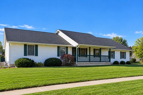 1202 Lilac Ln, Harvard, IL, 60033-3716 | Card Image