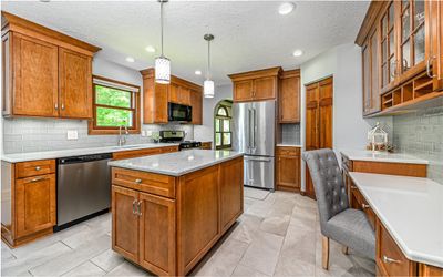 130 Woodbine Dr, House other with 4 bedrooms, 3 bathrooms and 2 parking in Cranberry Twp PA | Image 2