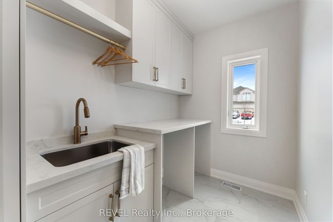 1 Elvira Way, House other with 4 bedrooms, 3 bathrooms and 4 parking in Thorold ON | Image 22