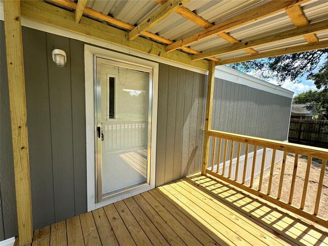 Front Door with screen door/covered porch | Image 25