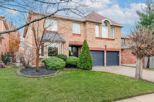 1104 Ambercroft Lane, Oakville, ON, L6M1Z2 | Card Image