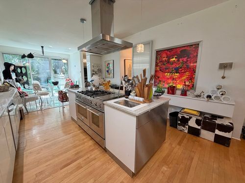 1-87 Oxford Ave, Cambridge, MA, 02138-4422 | Card Image