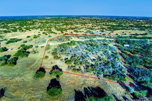 XX Doss Spring Creek Rd., Fredericksburg, TX, 78624 | Card Image