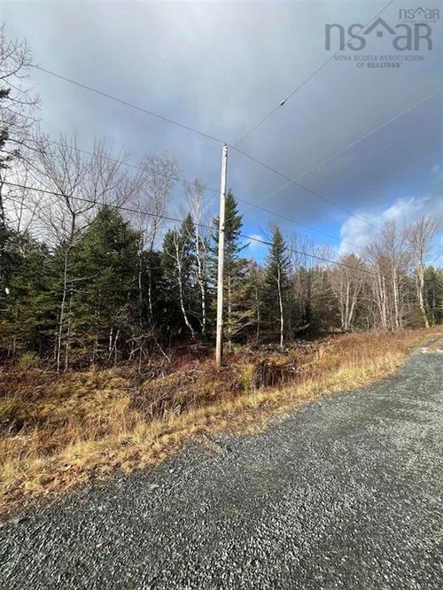546 Perrin Dr, Fall River, NS, B2T1J6 | Card Image