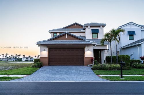 449 Se Fascino Cir, Port St Lucie, FL, 34984-6637 | Card Image