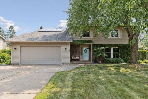 2591 Bayberry Ave, Stillwater, MN, 55082-5267 | Card Image