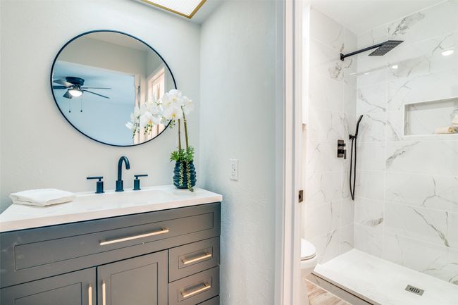 409 Brookview Dr, House other with 3 bedrooms, 2 bathrooms and null parking in Garland TX | Image 20