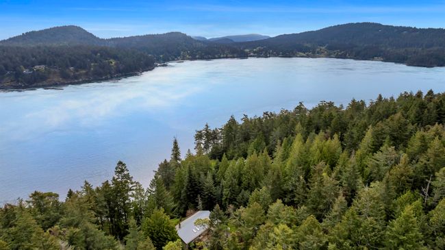 229 Mary Ann Point, House other with 4 bedrooms, 3 bathrooms and null parking in Galiano Island BC | Image 1
