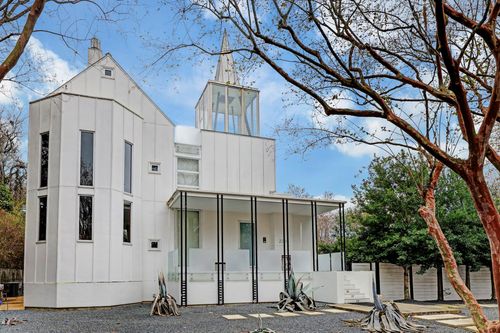 2200 Harvard St, Houston, TX, 77008-2561 | Card Image