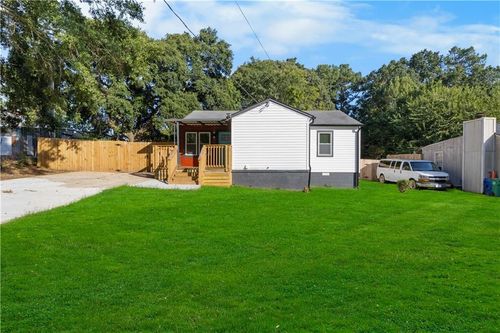 4253 Hanes Dr, decatur, GA, 30035-1946 | Card Image