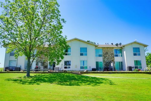 unit-102a-100 Harbor Dr, Runaway Bay, TX, 76426-9701 | Card Image