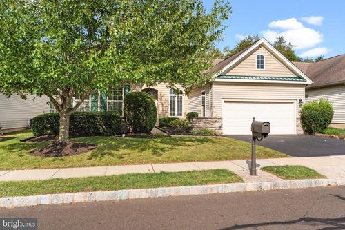 921 Nathaniel Trl, WARWICK, PA, 18974-6147 | Card Image