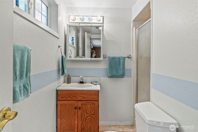 3/4 bath on possible 2nd Master | Image 13