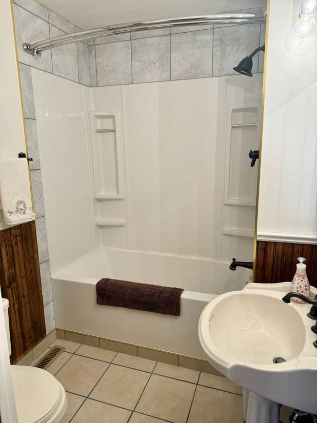 103 Centre St, House other with 4 bedrooms, 3 bathrooms and 4 parking in Mclennan AB | Image 21