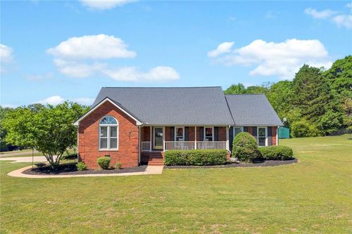 71 Woodridge Way, Royston, GA, 30662-3805 | Card Image