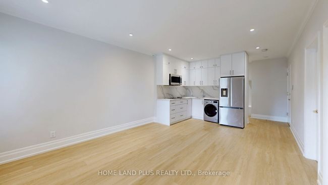 3 - 919 Avenue Rd, Home with 2 bedrooms, 1 bathrooms and 1 parking in Toronto ON | Image 23
