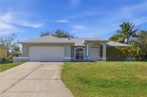 826 Se 5th Ct, Cape Coral, FL, 33990-2833 | Card Image