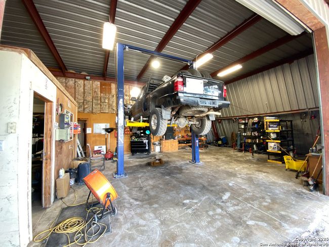 8491 Us Highway 281 N, Home with 0 bedrooms, 0 bathrooms and null parking in Spring Branch TX | Image 21