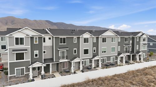 3965 N Aggie Dr, Eagle Mountain, UT, 84005-7003 | Card Image