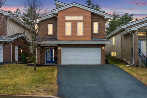 100 Armenia Dr, Bedford, NS, B4A0H6 | Card Image