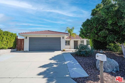 9524 Santa Cruz Rd, Desert Hot Springs, CA, 92240-1721 | Card Image