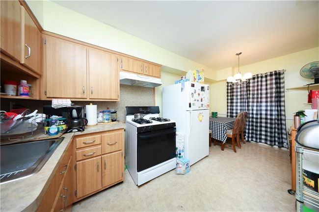 1296 54 Th St, Home with 4 bedrooms, 4 bathrooms and null parking in Brooklyn NY | Image 12