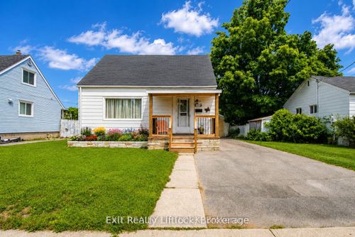644 Hawley St, Peterborough, ON, K9J4C6 | Card Image