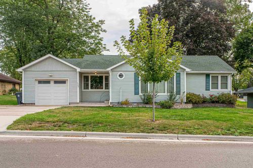 1708 Country Ln, Monroe, WI, 53566-2626 | Card Image