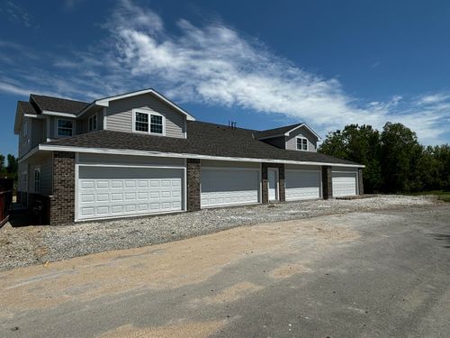465 Hillary Cir, Johnson Creek, WI, 53038-9308 | Card Image