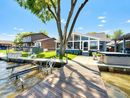9292 Buckeye Dr, Huntsville, OH, 43324 | Card Image