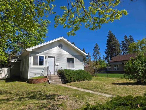 811 E 38th Ave, Spokane, WA, 99203-3016 | Card Image