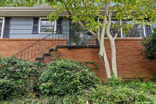 2526 Avalon Cir, Chattanooga, TN, 37415-6313 | Card Image