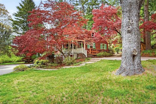 9 Sloehidden Rd, Briarcliff Manor, NY, 10510-1809 | Card Image