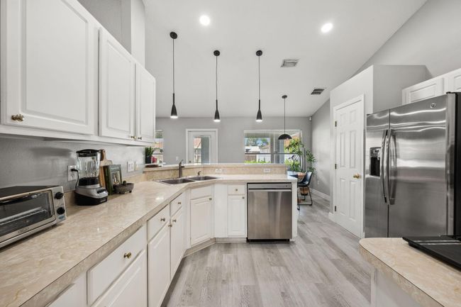 249 Sw Aubudon Ave, House other with 4 bedrooms, 2 bathrooms and null parking in Port St. Lucie FL | Image 11
