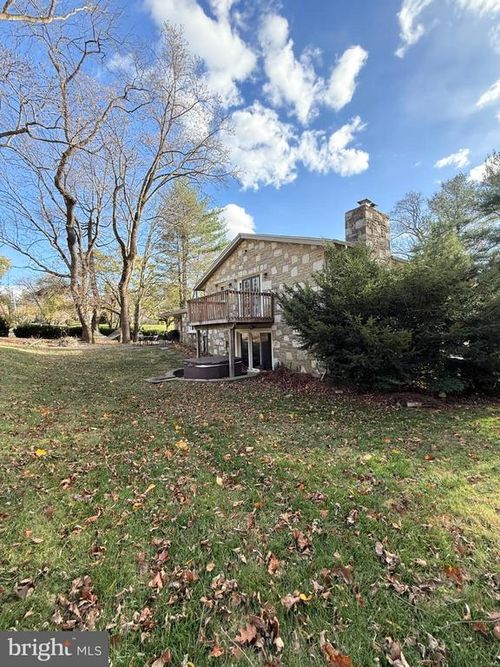 7201 Orwell Rd, PHILADELPHIA, PA, 19119-3339 | Card Image