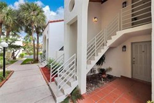 3373-3565 Magellan Cir, Aventura, FL, 33180-3716 | Card Image