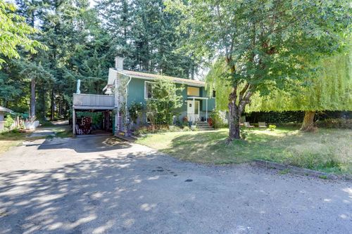 2682 Parkway Dr, Surrey, BC, V4P1E8 | Card Image