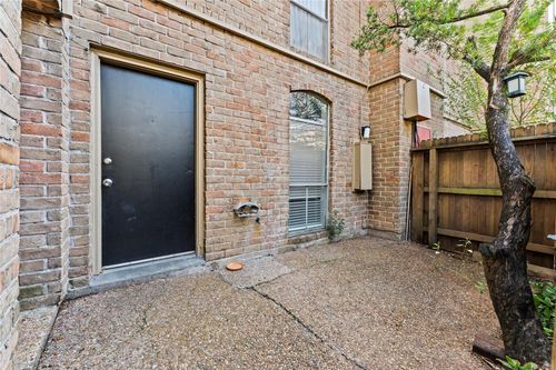 apt-591-4627 Wild Indigo St, Houston, TX, 77027-7051 | Card Image
