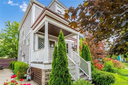 532 Bird Ave, Buffalo, NY, 14222-1106 | Card Image