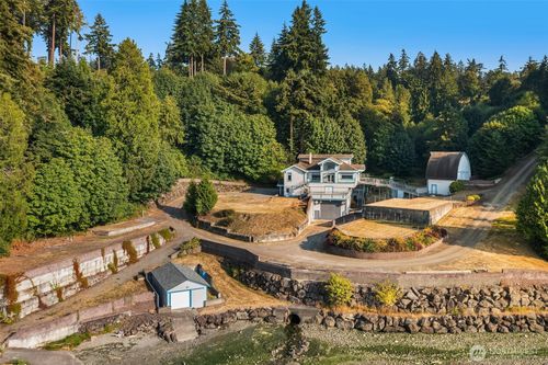 16075 Crescent Dr Sw, Vashon, WA, 98070-3736 | Card Image
