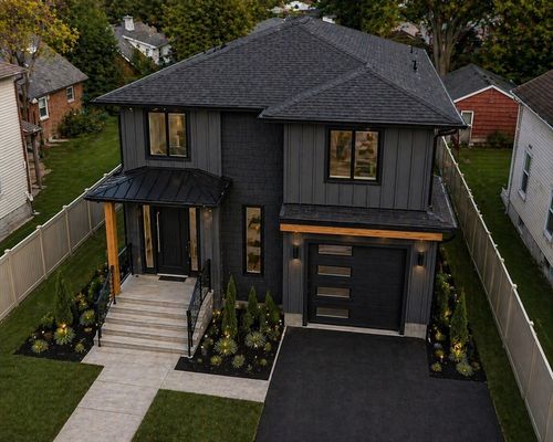 111 Kirkland Ave, Ludlow, MA, 01056-2837 | Card Image
