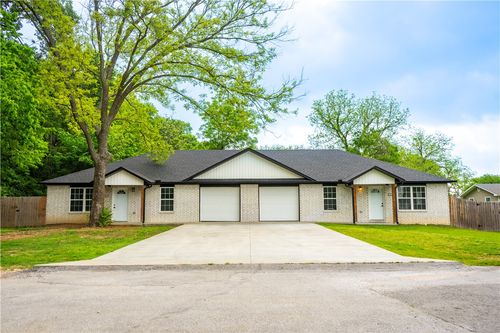 517 N Oak Hill St, Siloam Springs, AR, 72761-2336 | Card Image