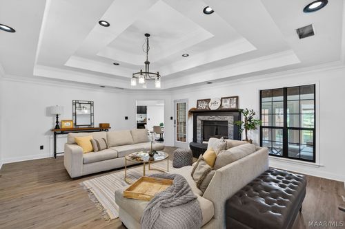 186 Lake Bend Cv, Elmore, AL, 36025-1057 | Card Image