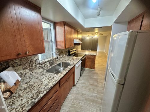 5208 S Hazelton Ln, Tempe, AZ, 85283-2353 | Card Image