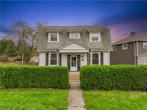 848 Ohio Ave, Monaca, PA, 15061-1242 | Card Image