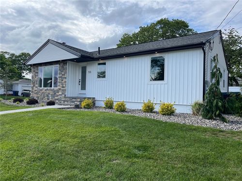 55 Brookfield Dr, Cranston, RI, 02920-1404 | Card Image