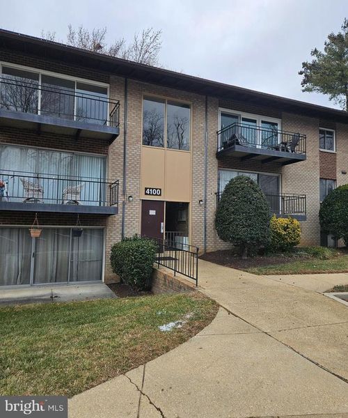 apt-201-4100 Daniels Ave, ANNANDALE, VA, 22003-3110 | Card Image